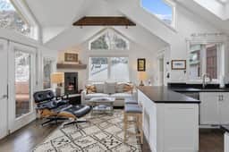Pacific Avenue Paradise - Steps to Slopes - Image 2
