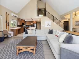 Spacious Avon Townhome - Views of Beaver Creek - Image 3