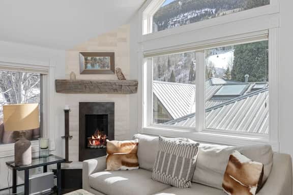Pacific Avenue Paradise - Steps to Slopes - Image 4